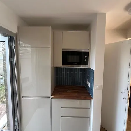 New In פריז